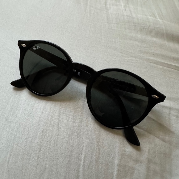 Ray-Ban RB2180 Round Sunglasses - Picture 1 of 4